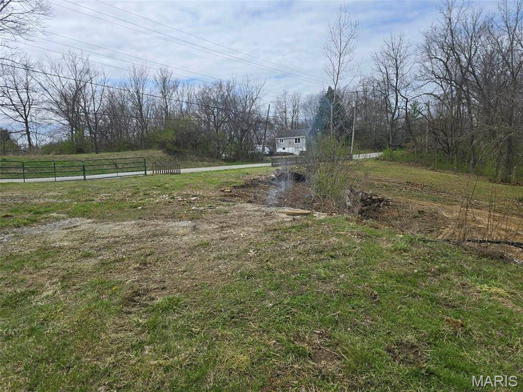 3943 Torch Club RD, Alton, IL 62002