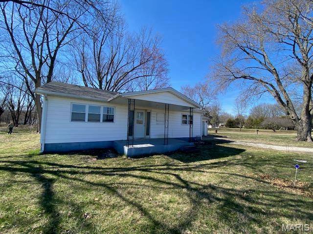 245 S 7th ST, Nokomis, IL 62075