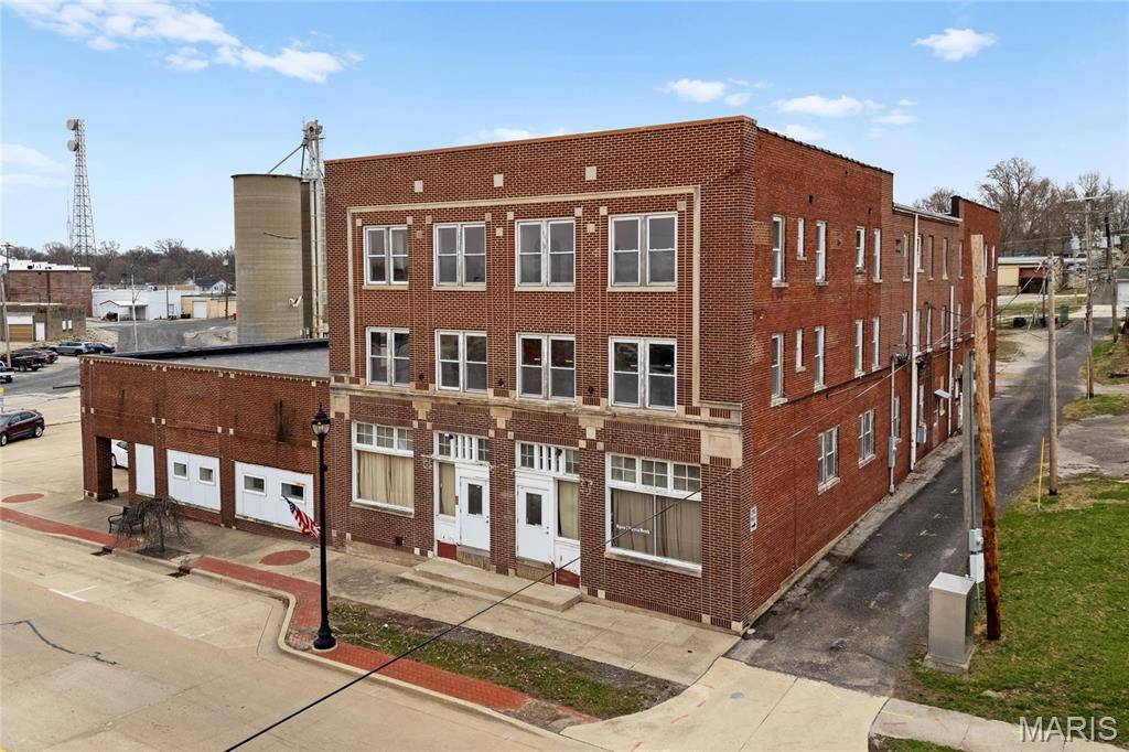 612 W Gallatin ST, Vandalia, IL 62471