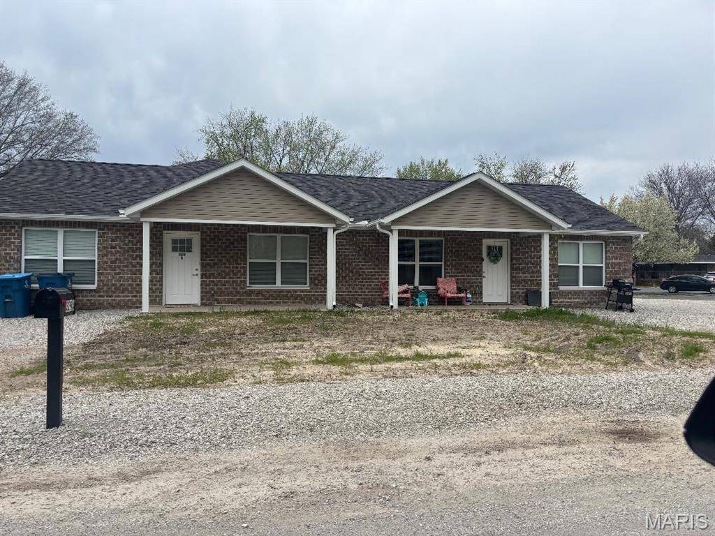 329 Rutledge ST, Worden, IL 62097