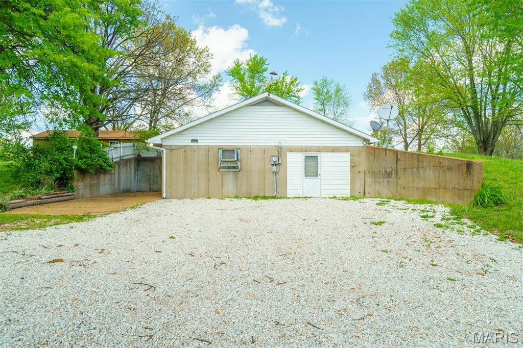 33999 N Highway 63, Vienna, MO 65582