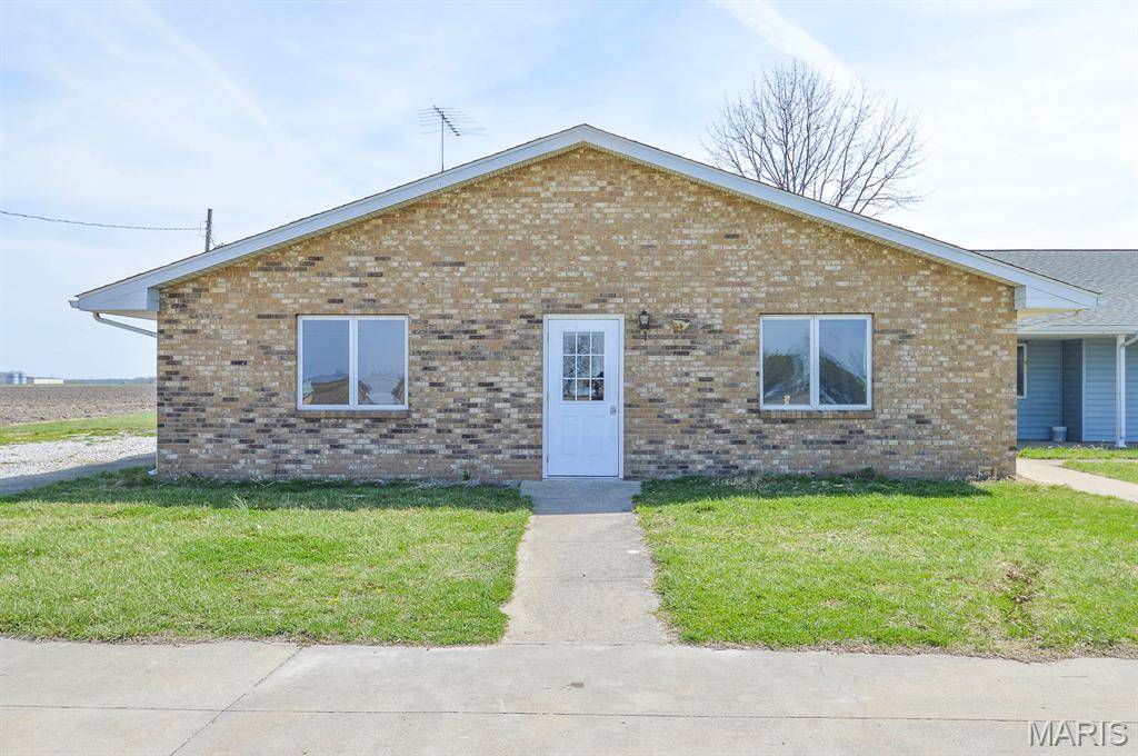 620 N Main ST, Hoyleton, IL 62803