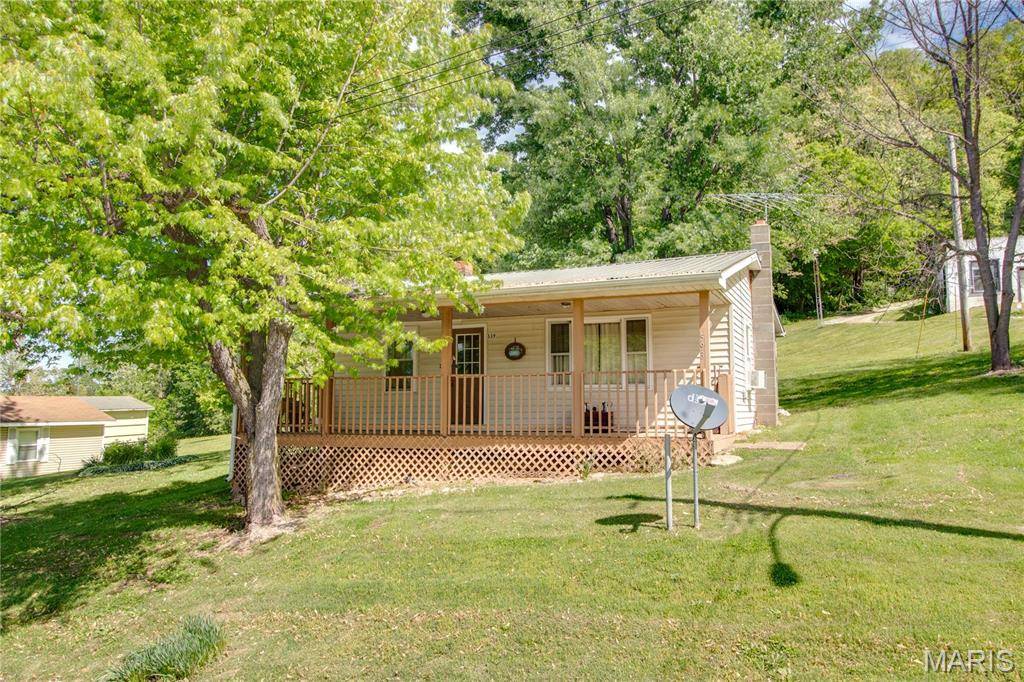 539 Hill ST, Hamburg, IL 62045