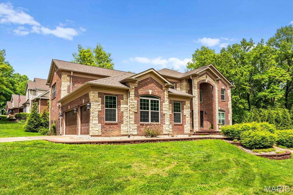 1374 Rocky Creek CT, Belleville, IL 62220