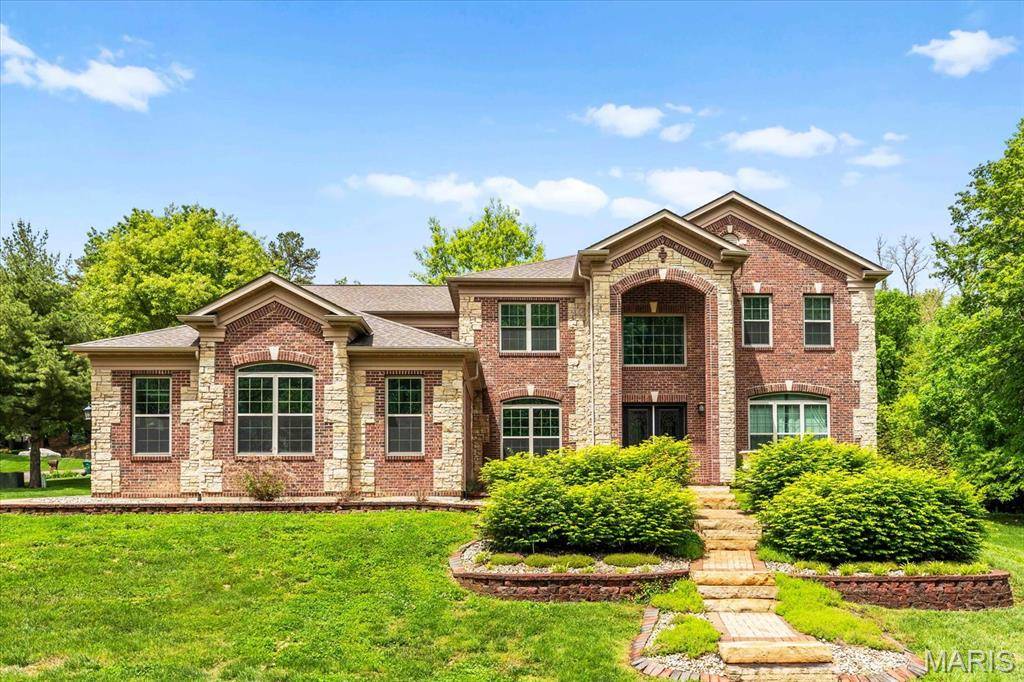 1374 Rocky Creek CT, Belleville, IL 62220