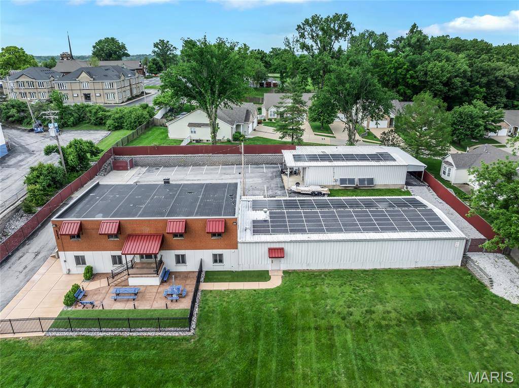 123 Cliff Cave RD, St Louis, MO 63129