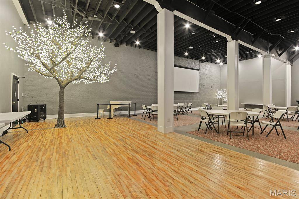 105 N Coal ST, Mexico, MO 65265