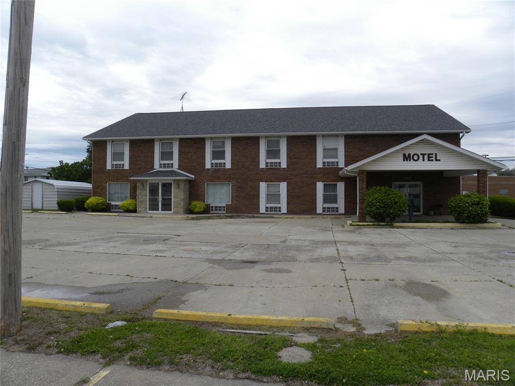 730 S State ST, Jerseyville, IL 62052