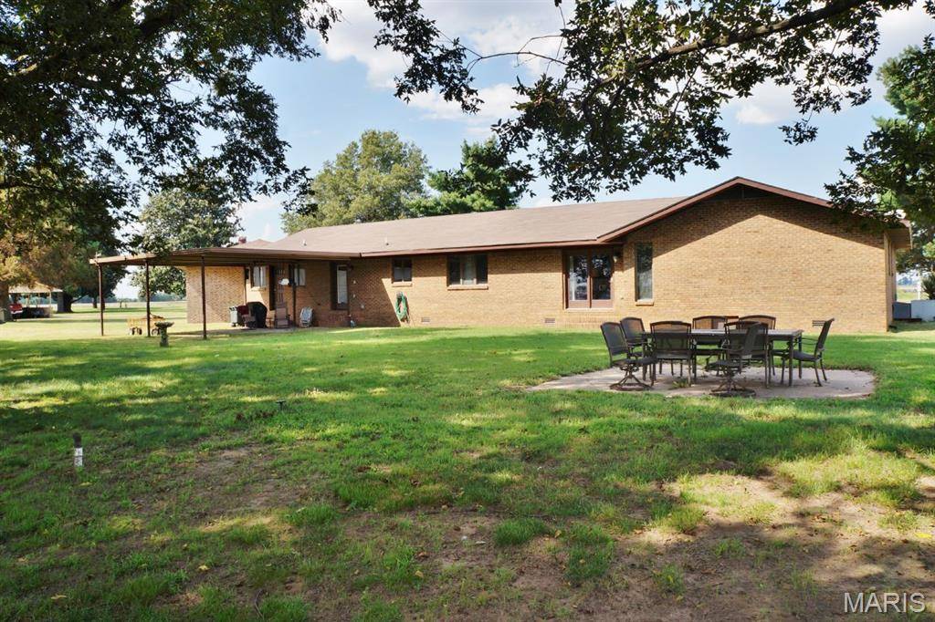 7526 State Hwy 164, Cardwell, MO 63829