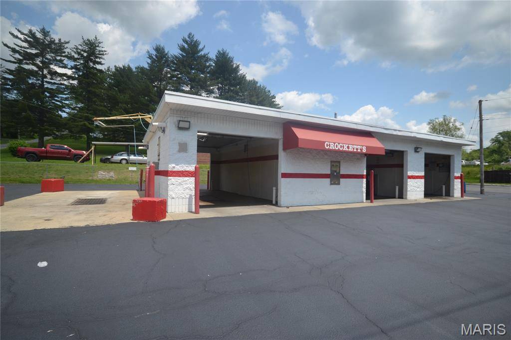 9509 Saint Clair AVE, Fairview Heights, IL 62208