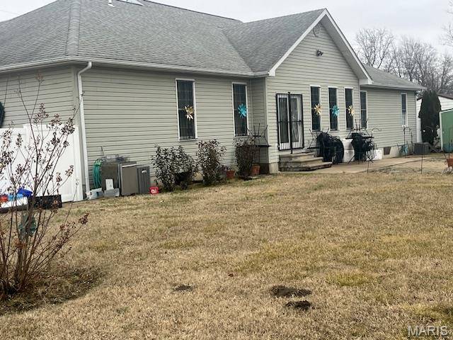 815 Gail ST, Charleston, MO 63834
