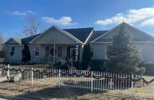 815 Gail ST, Charleston, MO 63834