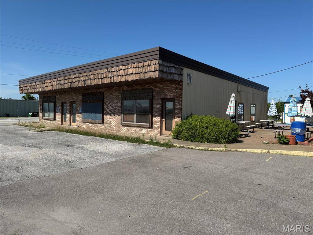 1601 N Market ST, Sparta, IL 62286