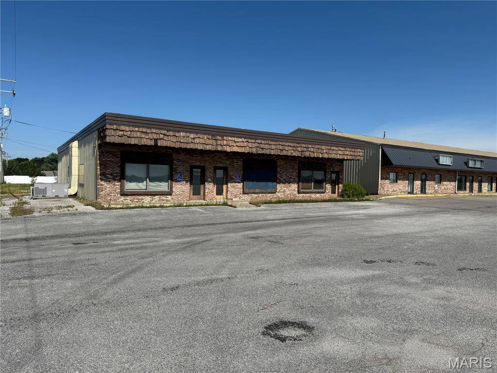 1601 N Market ST, Sparta, IL 62286