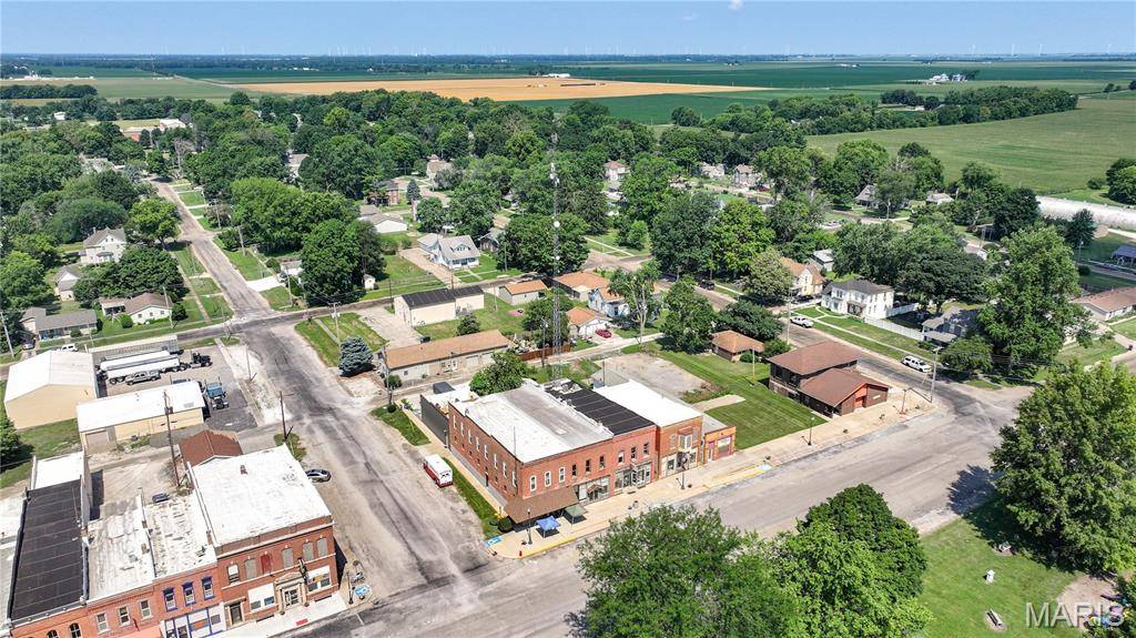 223 N Pearl ST, Waverly, IL 62692