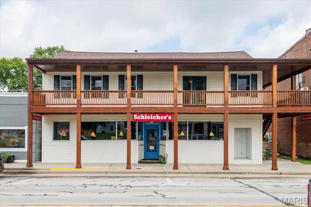 1031 Fairfax ST, Carlyle, IL 62231