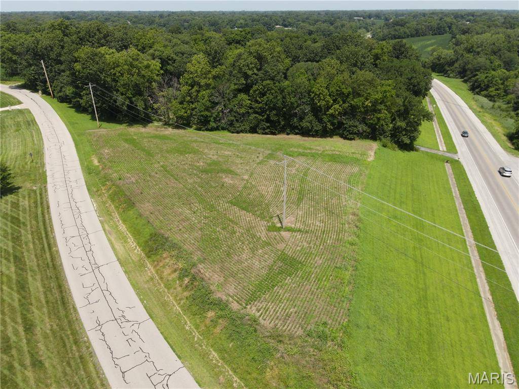 1454 Scott Troy RD, Lebanon, IL 62254
