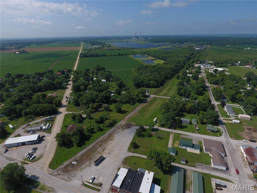 107 W Main ST, Coffeen, IL 62017