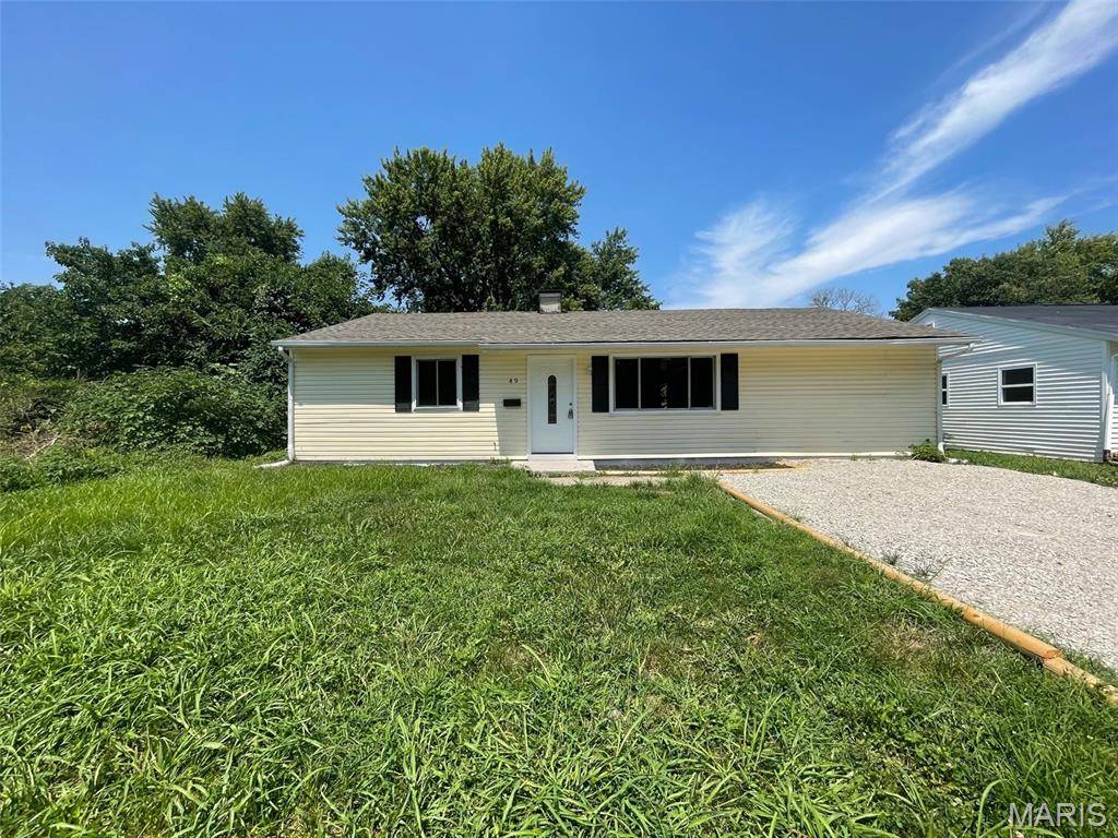 49 Saint Gregory DR, Cahokia, IL 62206