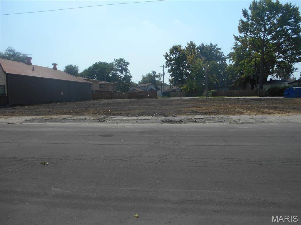 2538 Washington AVE, Granite City, IL 62040