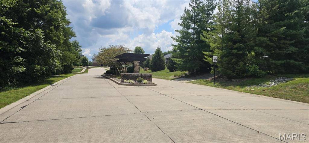 3609 S Arbor Lake DR, Edwardsville, IL 62025