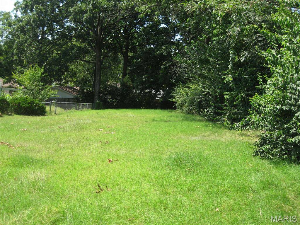 1735 Oconnell AVE, Overland, MO 63114