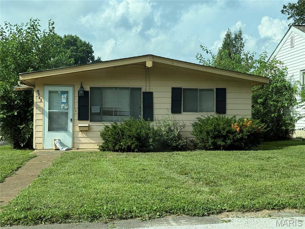 9047 Kathlyn DR, St Louis, MO 63134