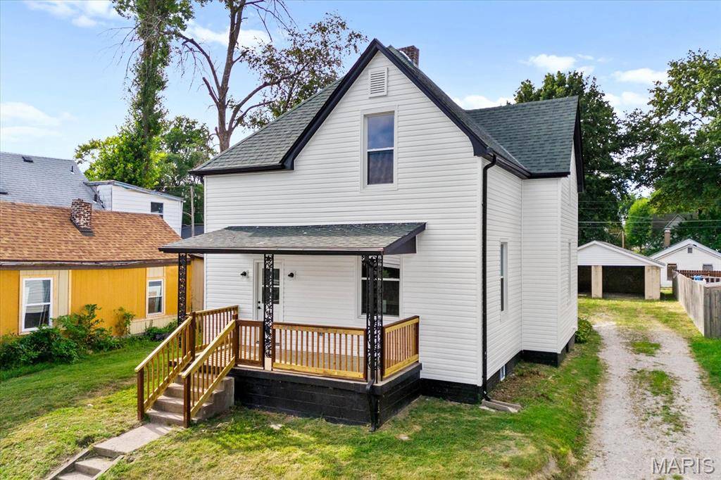 421 S 20th ST, Belleville, IL 62226