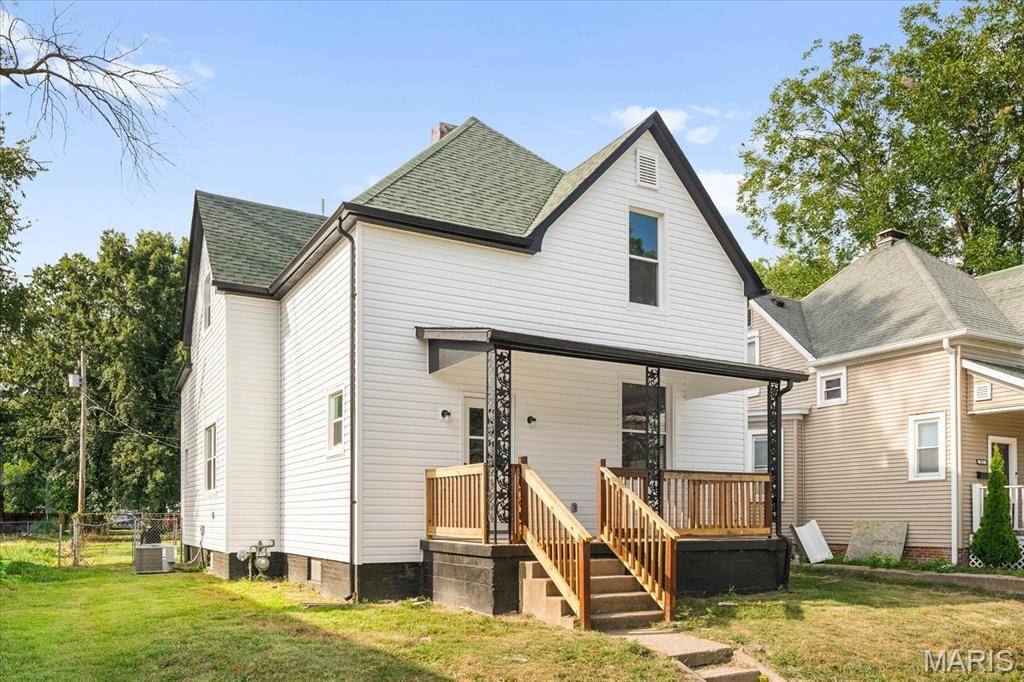 421 S 20th ST, Belleville, IL 62226