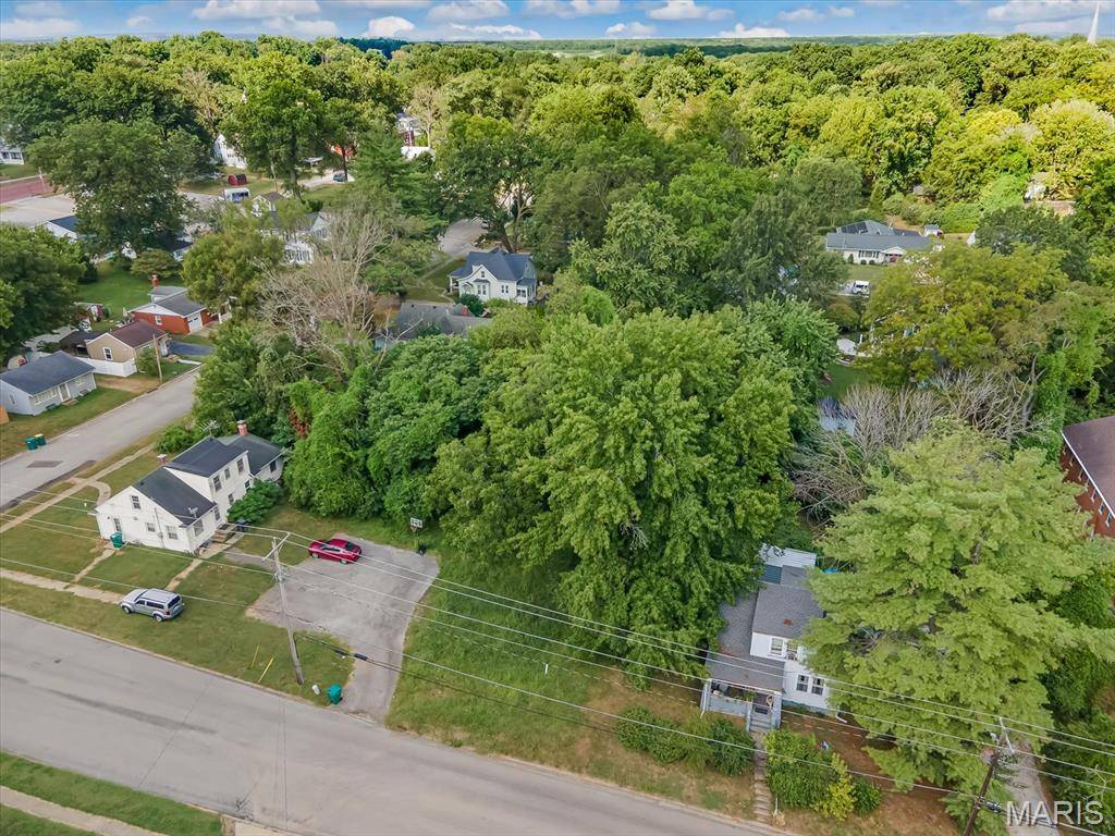 213 N Monroe ST, Lebanon, IL 62254