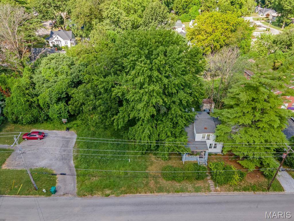 213 N Monroe ST, Lebanon, IL 62254