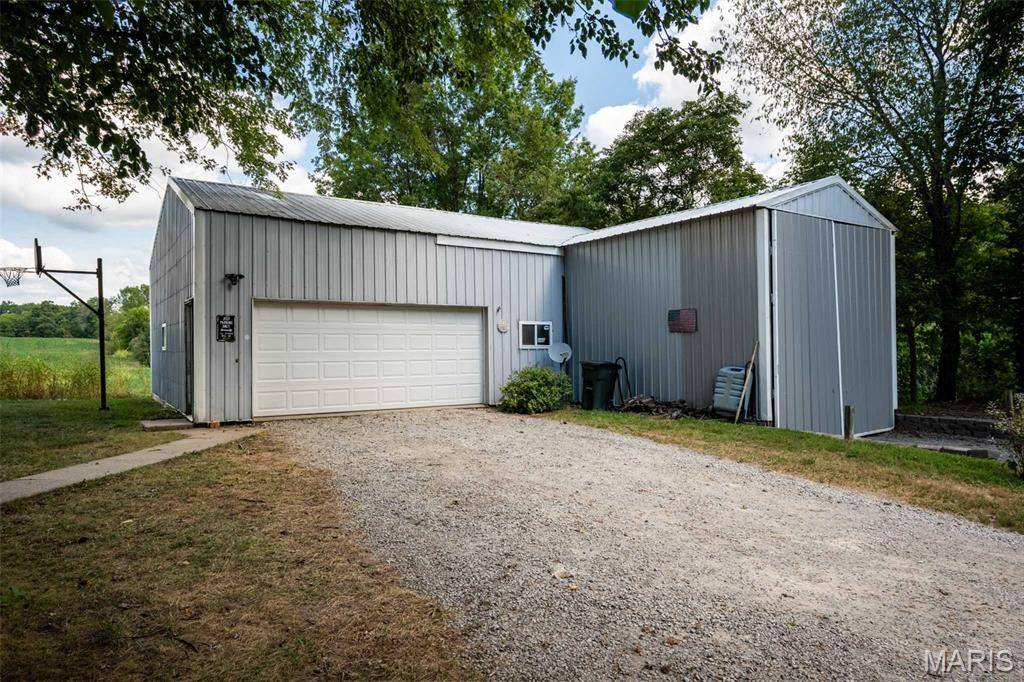 541 Dallas RD, Murphysboro, IL 62966