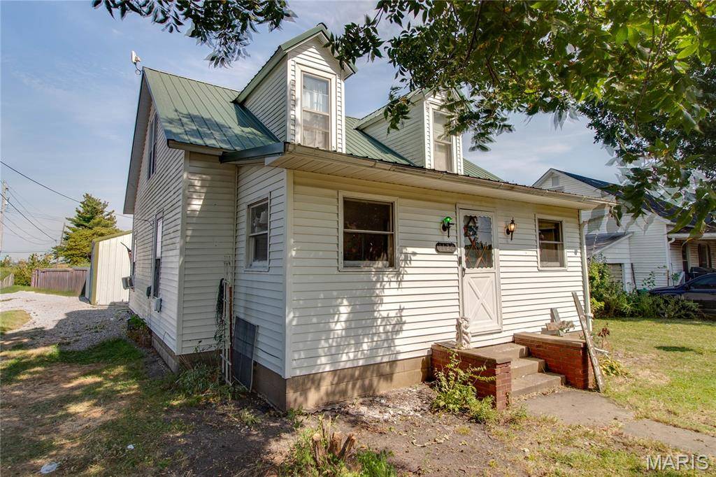 1120 S Main ST, Carrollton, IL 62016