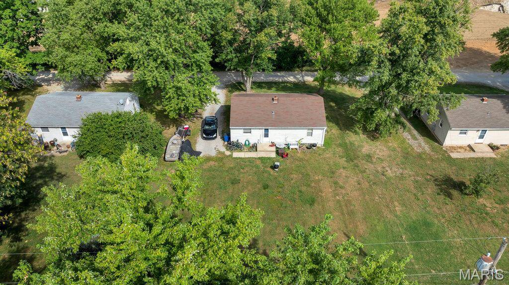 2820 Mulberry LN, St Charles, MO 63303