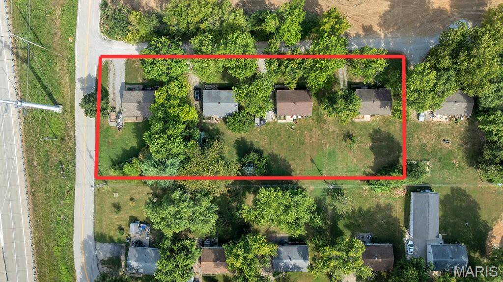 2816 Mulberry LN, St Charles, MO 63303