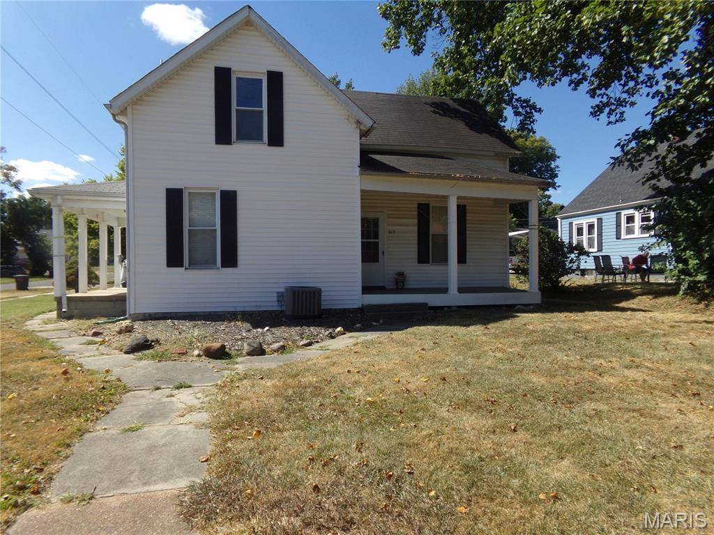 619 S 4th ST, Greenville, IL 62246