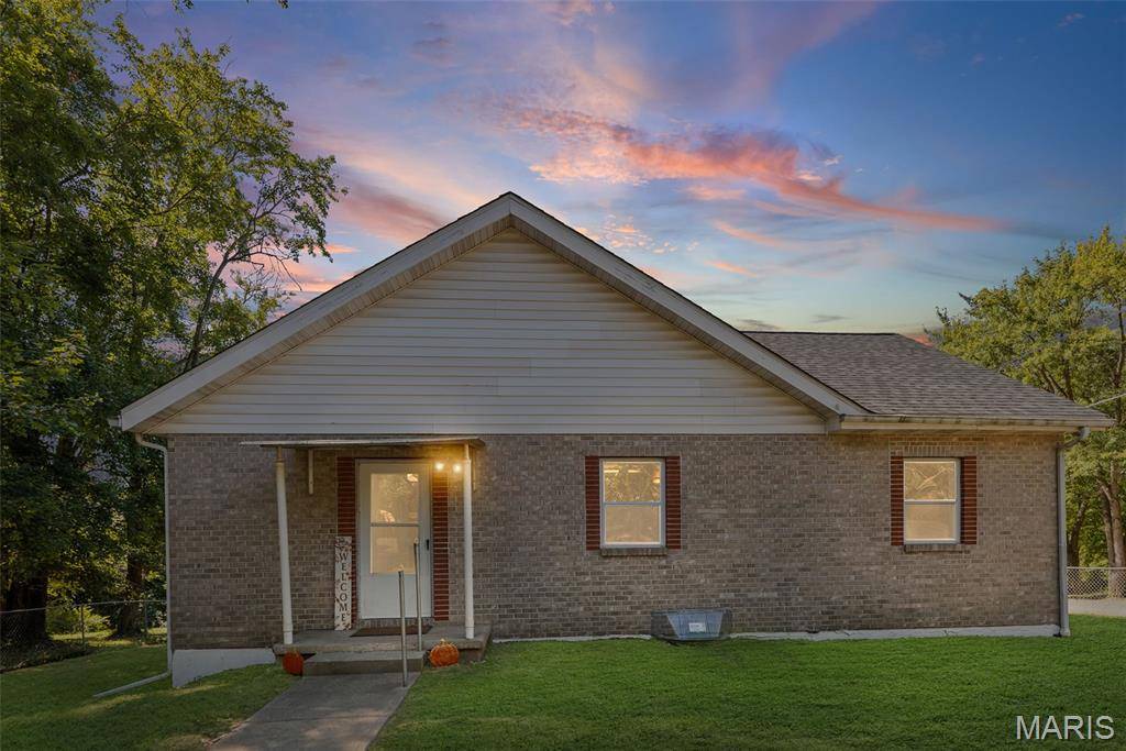 400 Conniston DR, Belleville, IL 62223