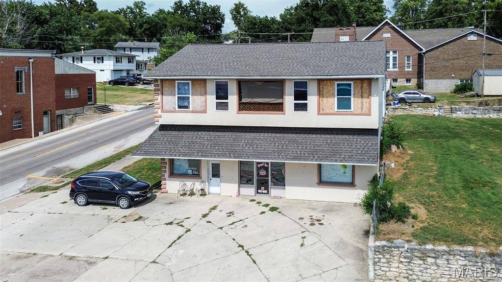 102 E Quincy ST, Pleasant Hill, IL 62366