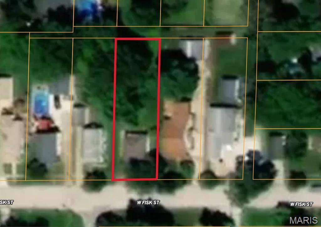 236 W Fisk St, Macomb, IL 61455