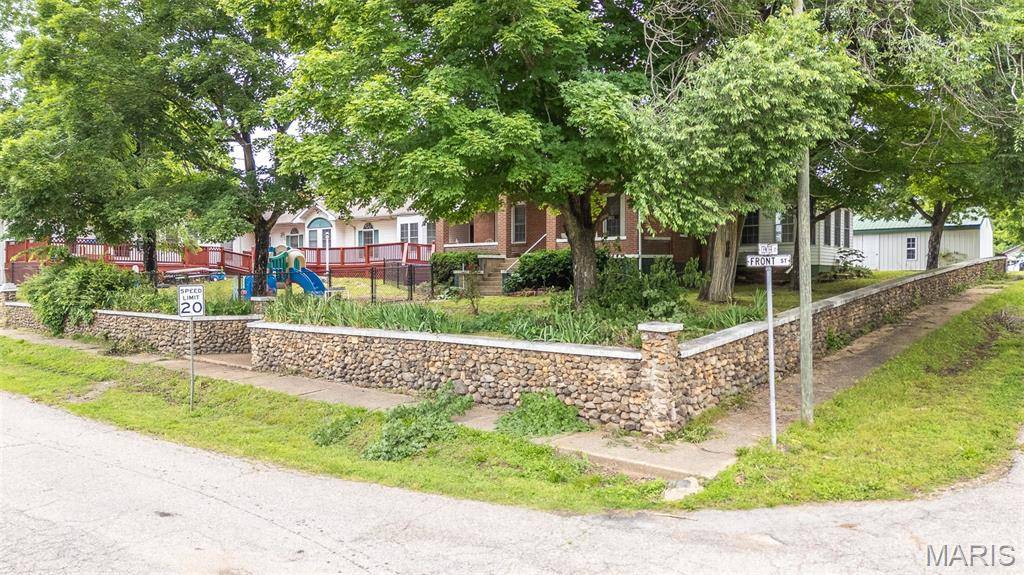 207 E. Front St., Annapolis, MO 63620