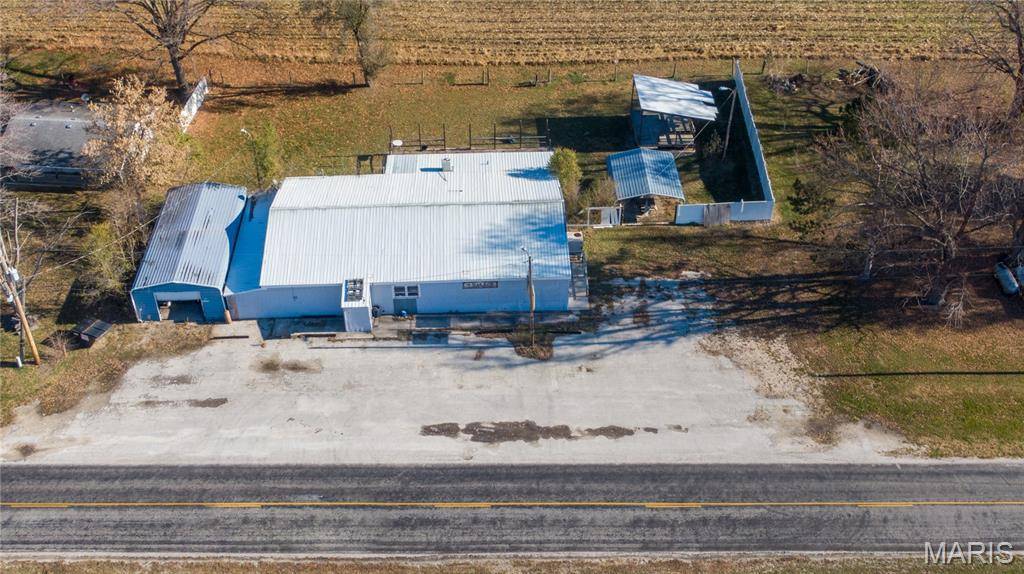 16730 N Mississippi River RD, Hamburg, IL 62045