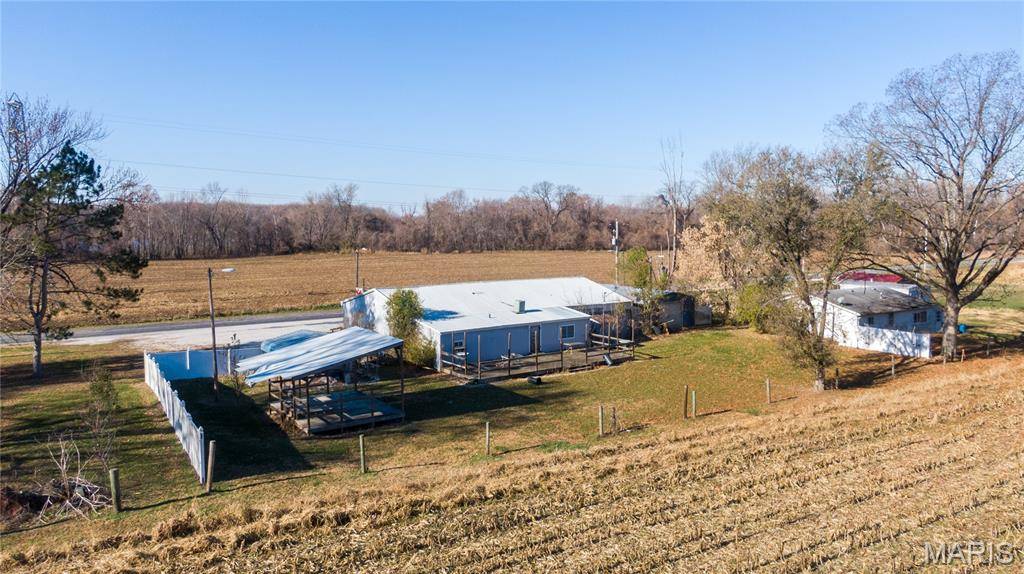 16730 N Mississippi River RD, Hamburg, IL 62045