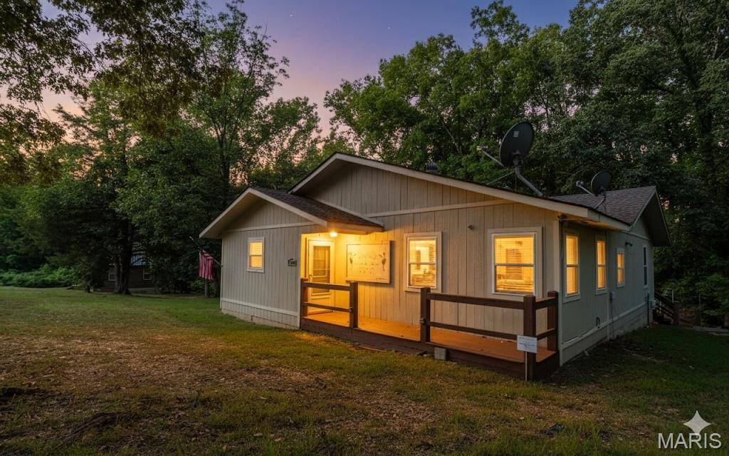 56 Lueckle DR, Van Buren, MO 63965