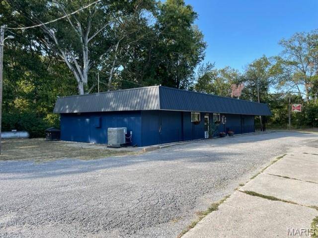 679 Old National TRL, Pocahontas, IL 62275