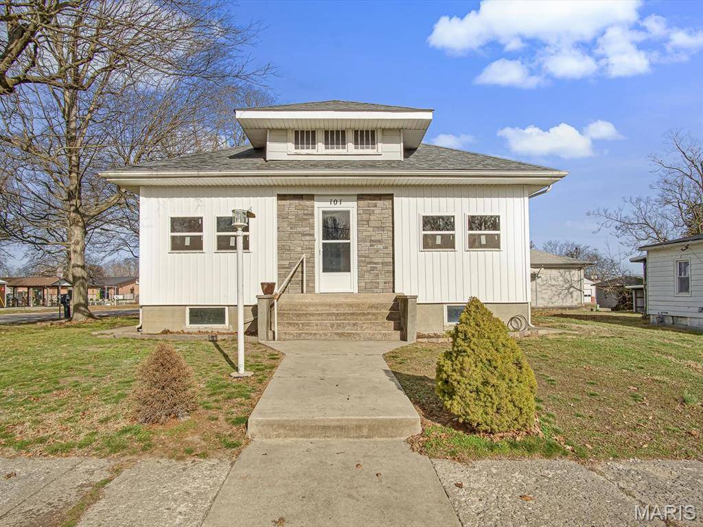 101 E Locust ST, Coulterville, IL 62237