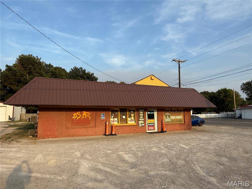 902 Independence AVE, Kennett, MO 63857