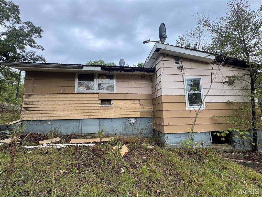 Box 3815 HC 3, Greenville, MO 63944