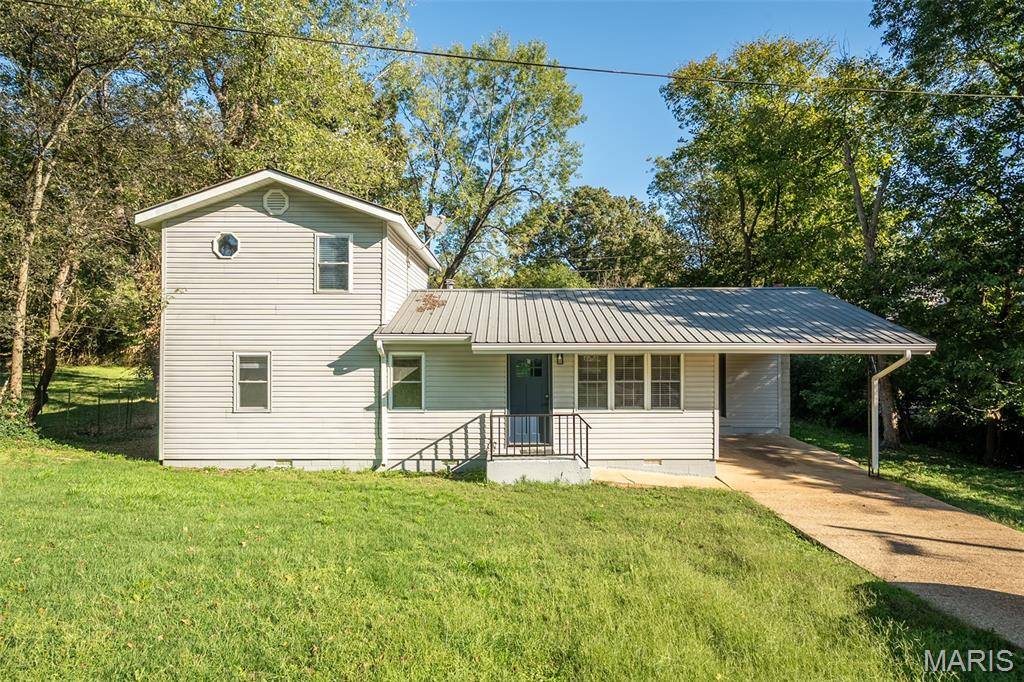 607 Wanda RD, Doniphan, MO 63935