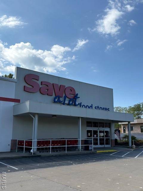 2700 W Osage ST, Pacific, MO 63069