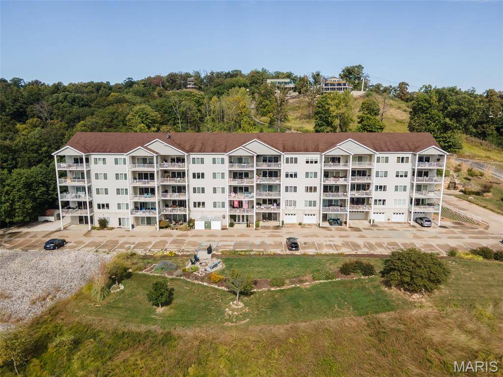 401 Timber Ridge DR #24, Grafton, IL 62037